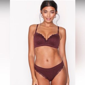 STELLA MCCARTNEY***Aubergine V. Padded Bra 32B + 34B & Thong Sm.+ L SET**$269
